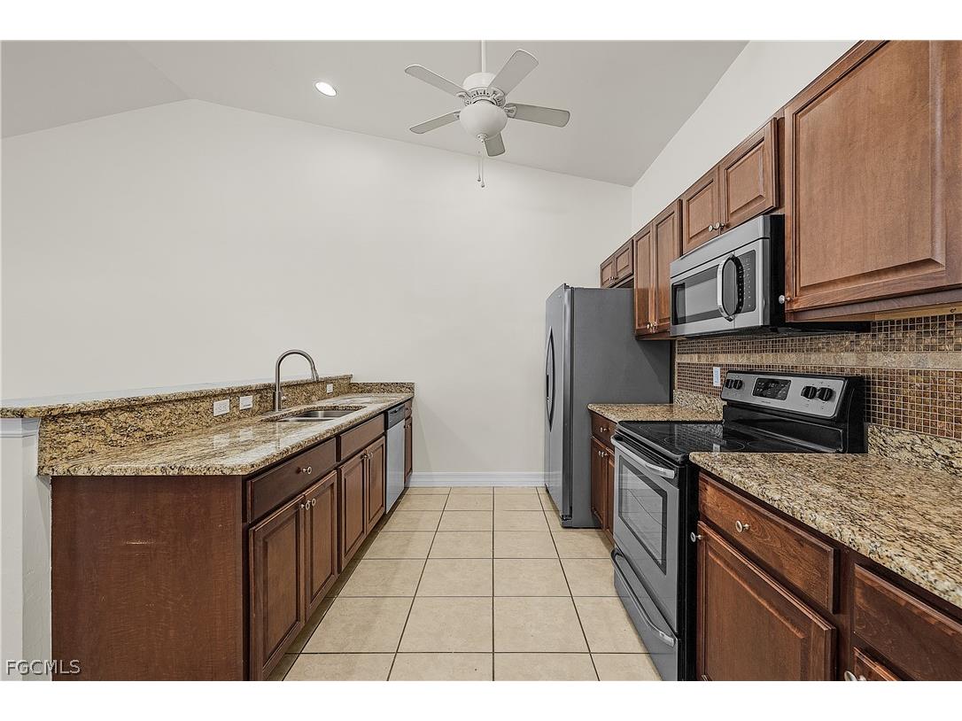 902 SW 39th Terrace Cape Coral FL 33914 2026013871 image11