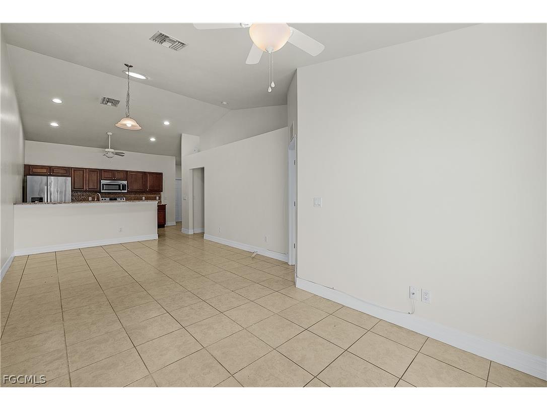 902 SW 39th Terrace Cape Coral FL 33914 2026013871 image14