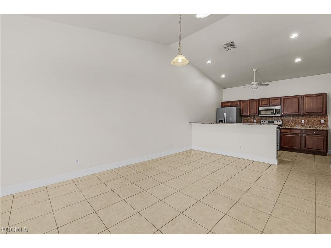 902 SW 39th Terrace Cape Coral FL 33914 2026013871 image15