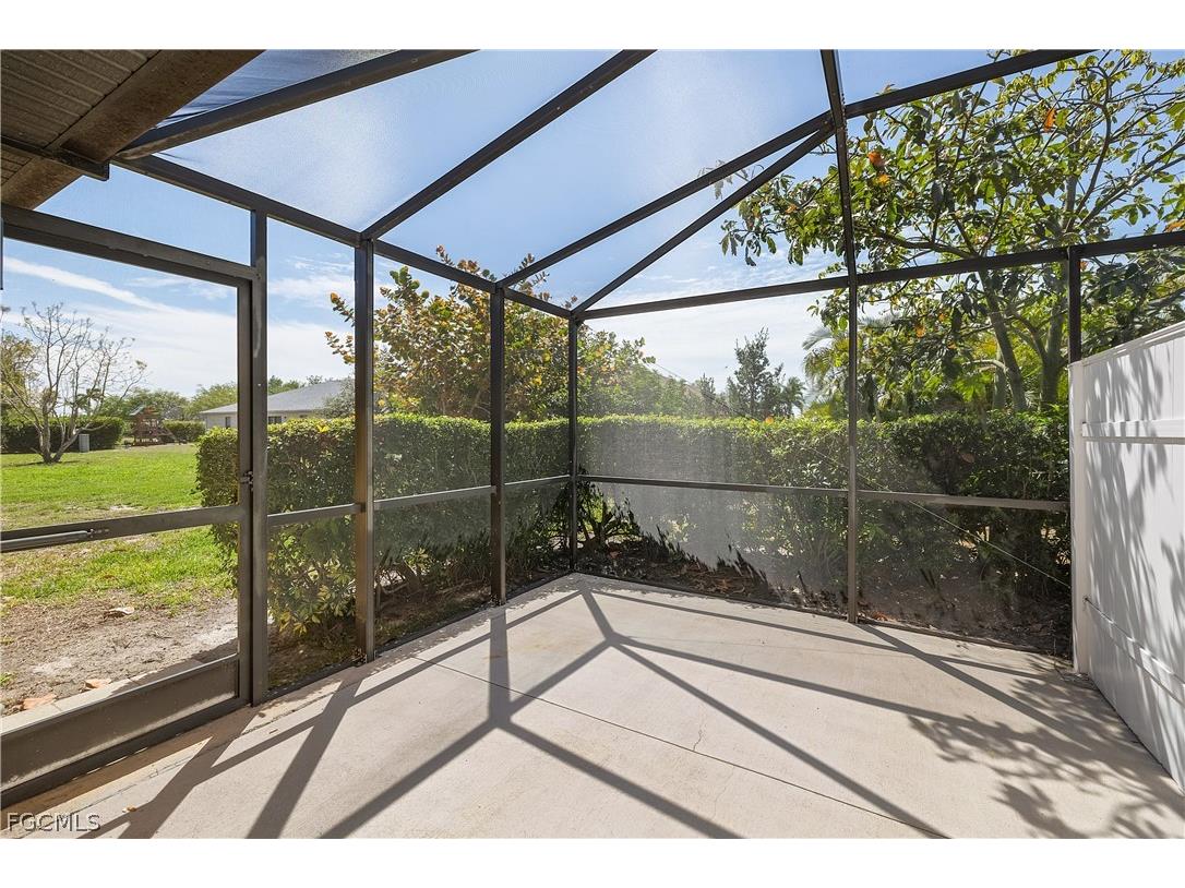 902 SW 39th Terrace Cape Coral FL 33914 2026013871 image16