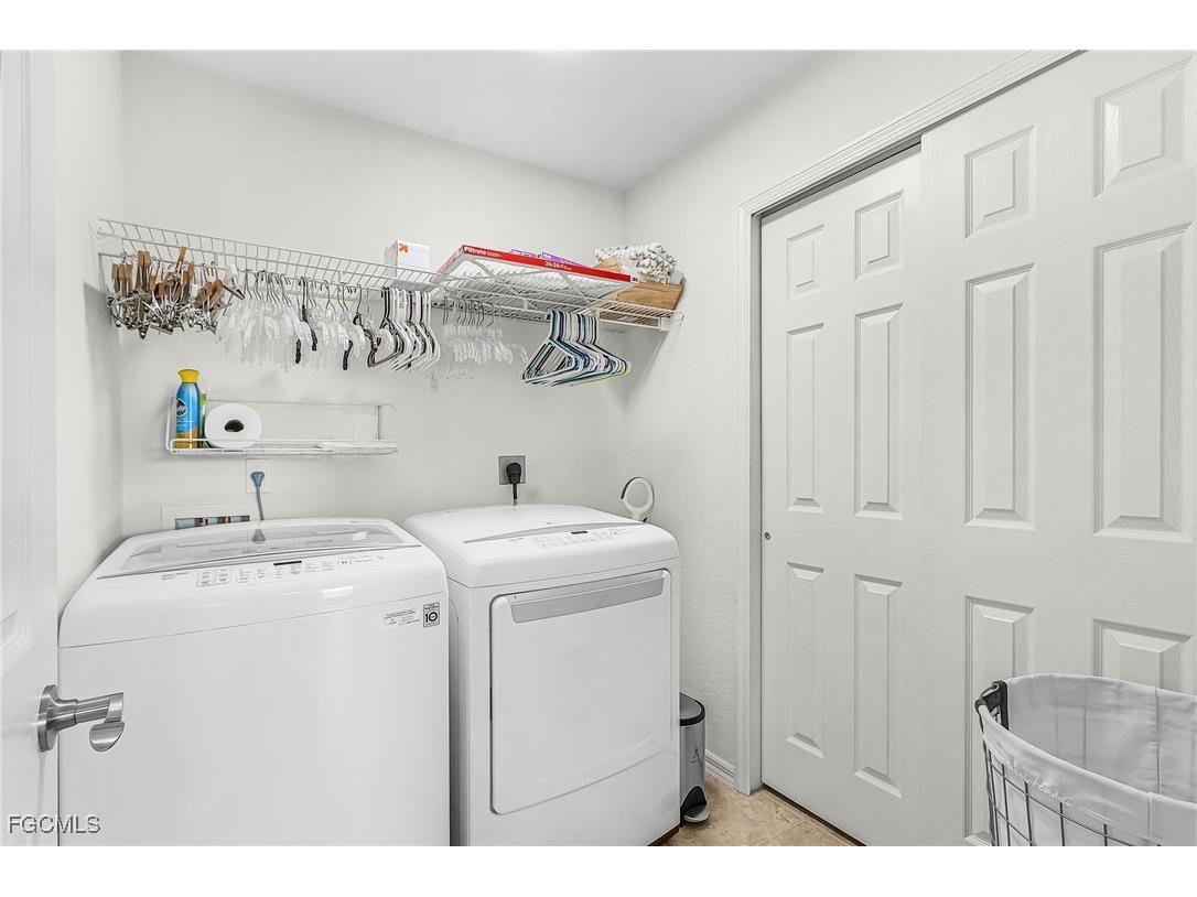 9021 Falcon Pointe Loop Fort Myers FL 33912 2025011762 image26