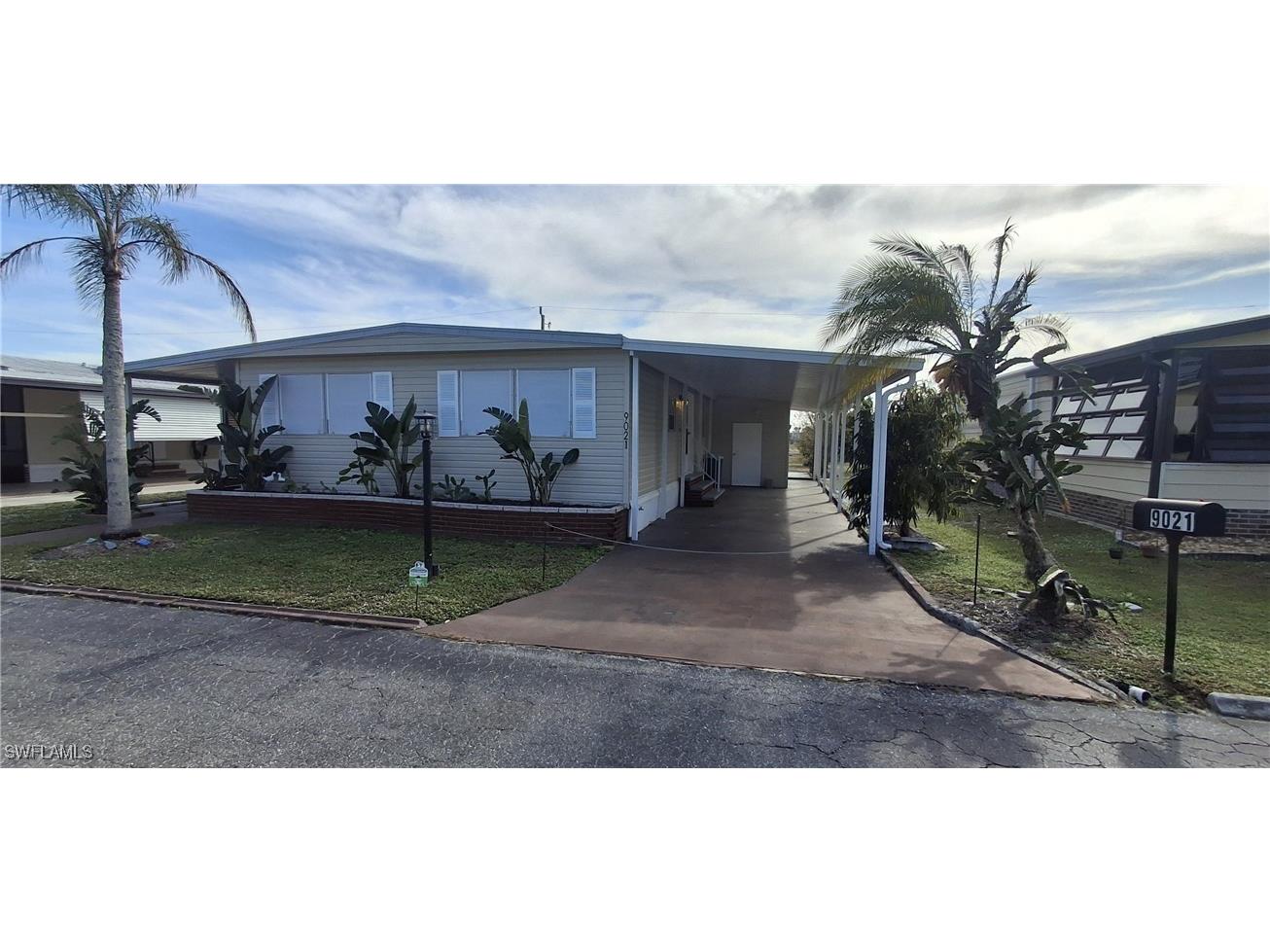 9021 Flamingo Circle North Fort Myers FL 33903 224104594 image1