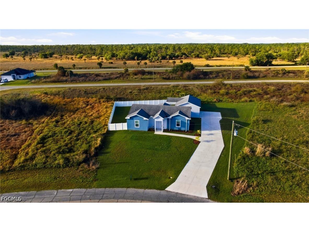9022 Bamboo Circle Labelle FL 33935 2026017058 image1