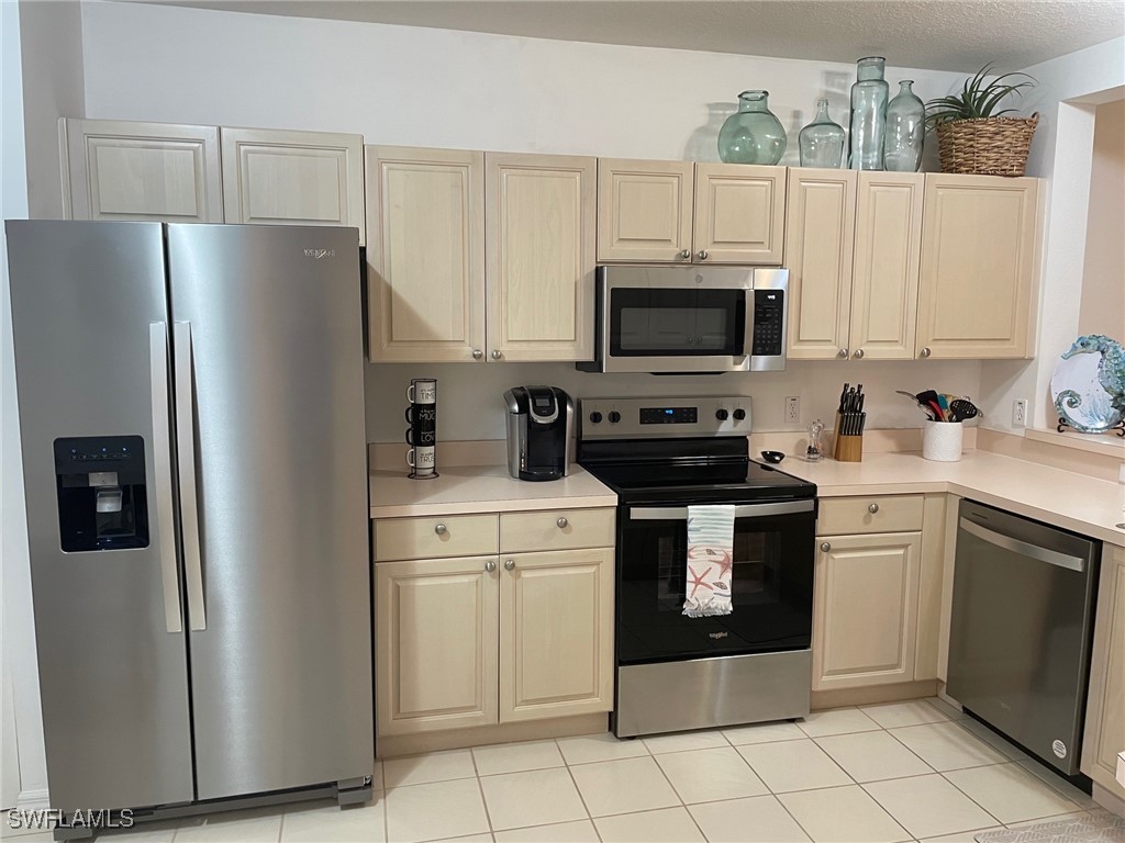9022 Michael Circle #2-205 Naples FL 34113 225046176 image10