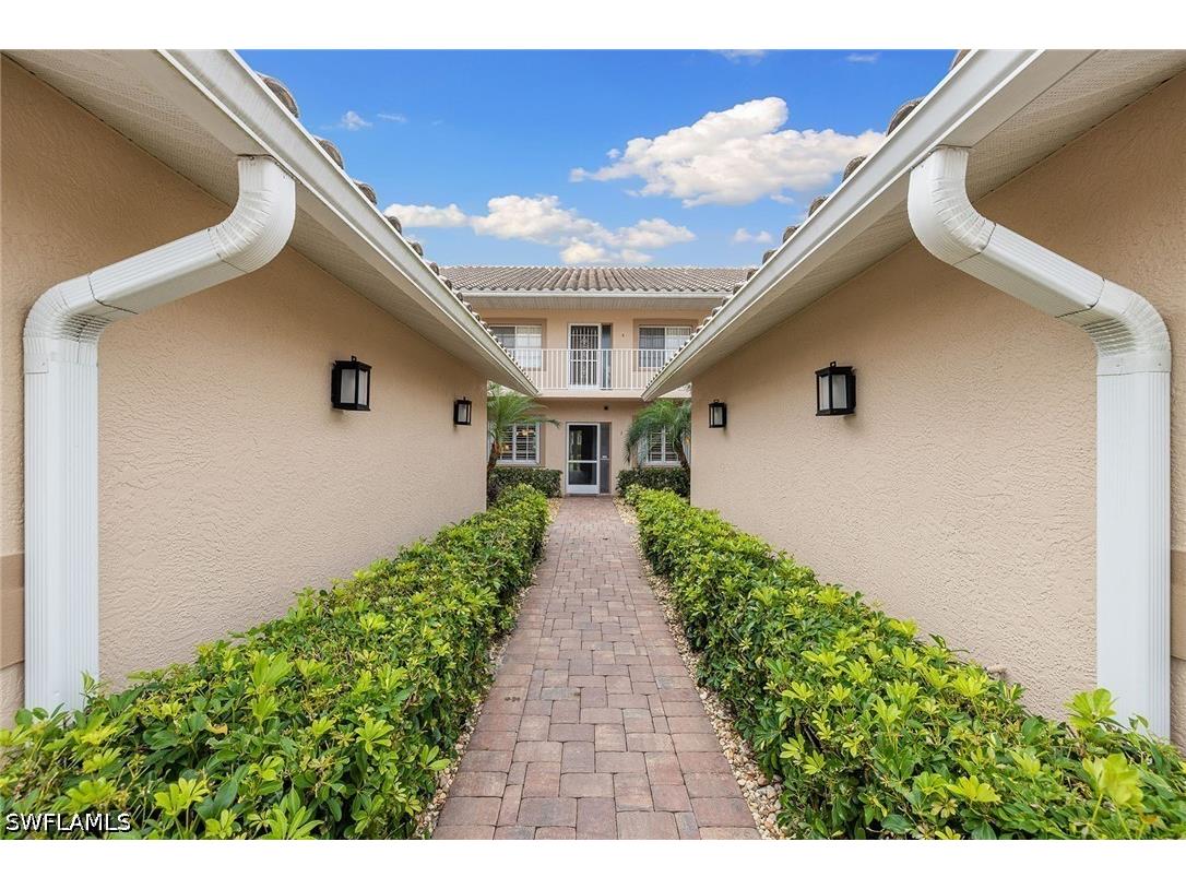 9022 Michael Circle #3 Naples FL 34113 226016054 image3