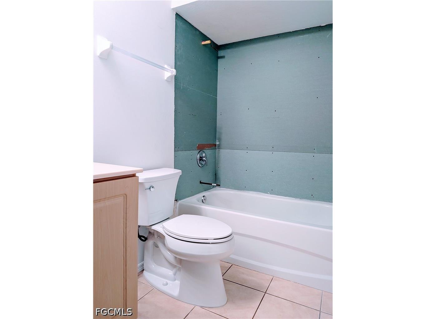 9025 Colby Drive #2110 Fort Myers FL 33919 2026028990 image12