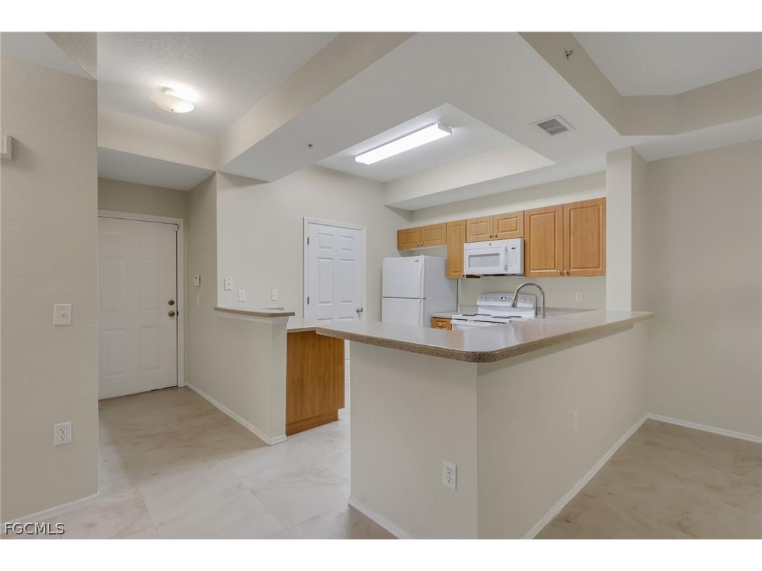 9025 Colby Drive #2111 Fort Myers FL 33919 2026013444 image3