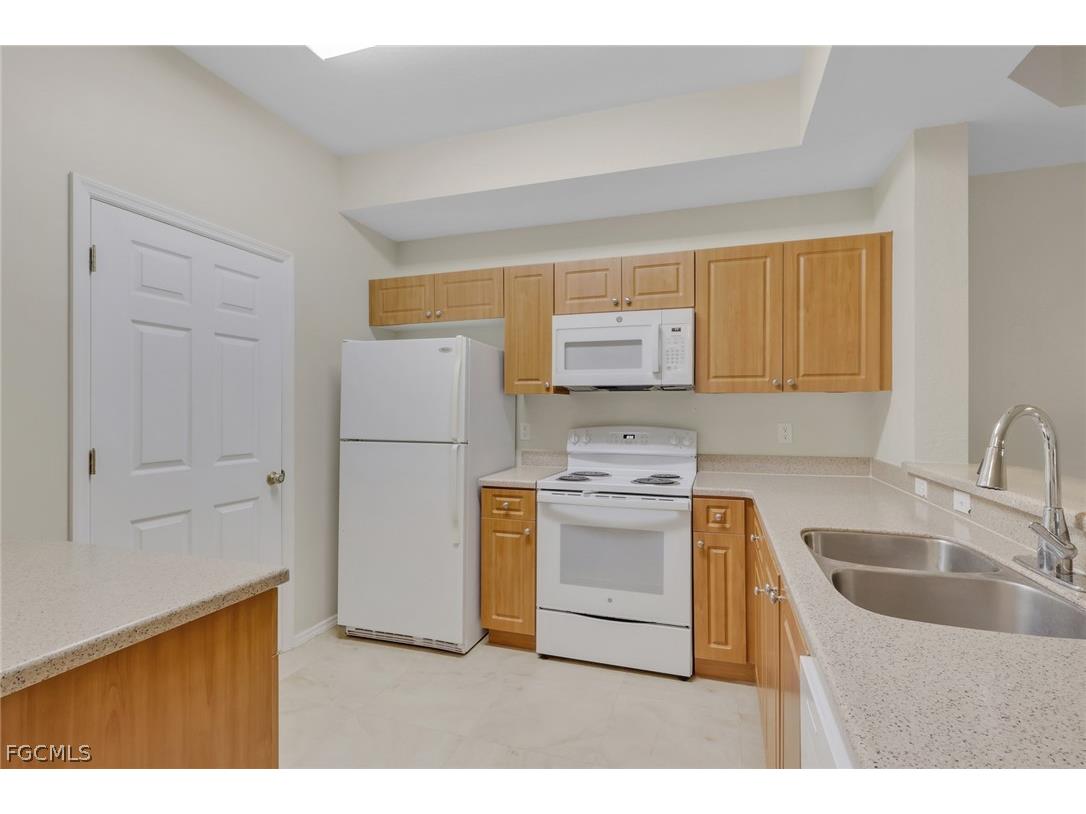9025 Colby Drive #2111 Fort Myers FL 33919 2026013444 image4