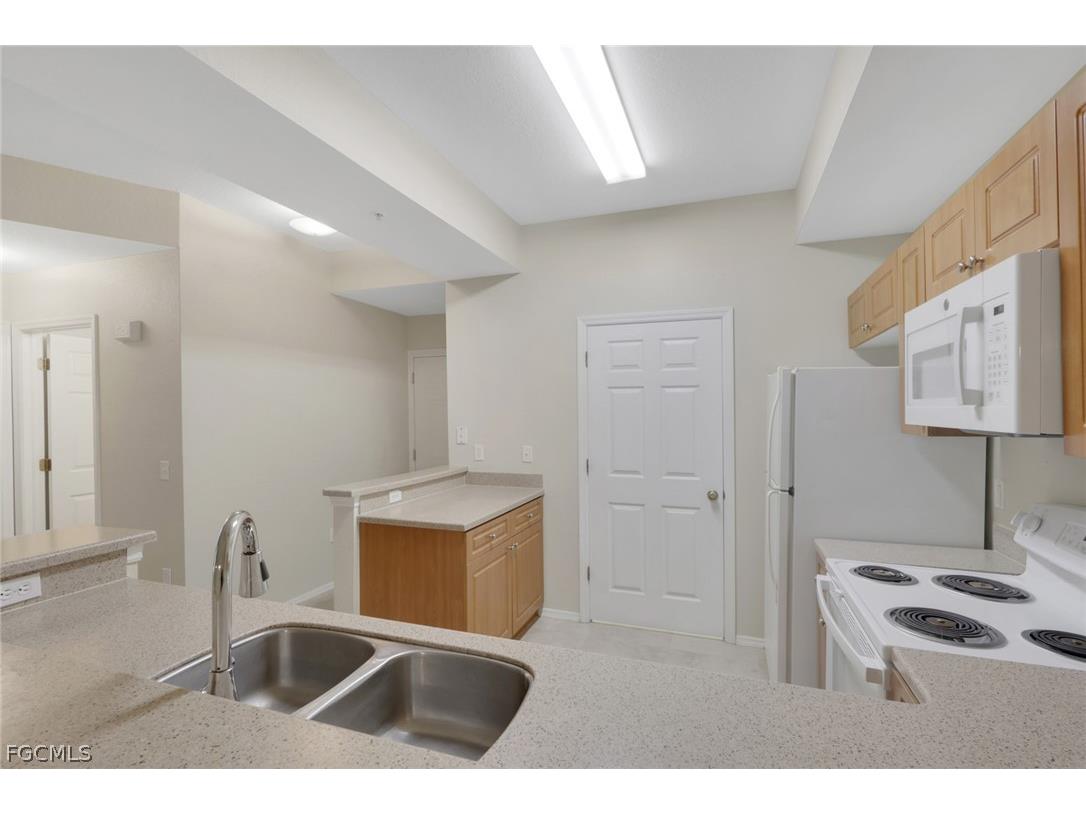 9025 Colby Drive #2111 Fort Myers FL 33919 2026013444 image5