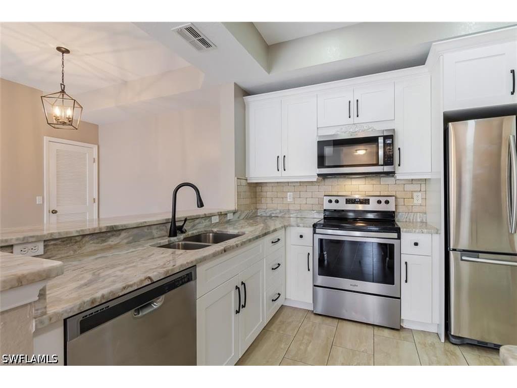 9025 Colby Drive #2113 Fort Myers FL 33919 226013681 image1