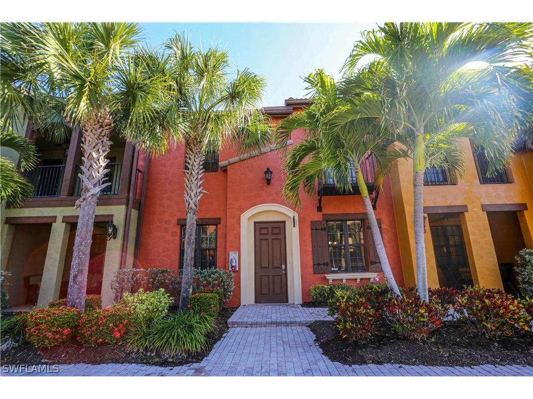 9027 Alturas Lane #33-3 Naples FL 34113 224045633 image1