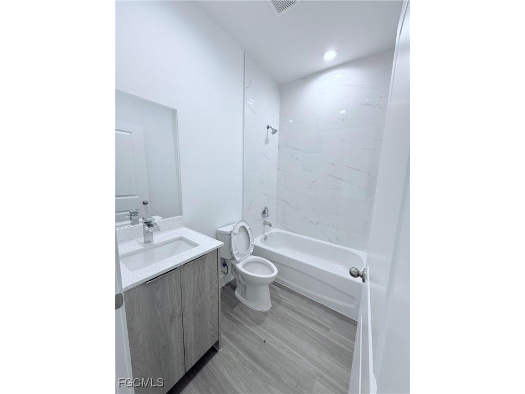 9027 E Castle Circle Labelle FL 33935 2025004548 image35