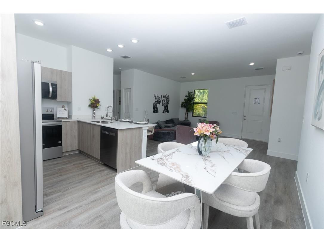 9027 E Castle Circle Labelle FL 33935 2025004548 image9