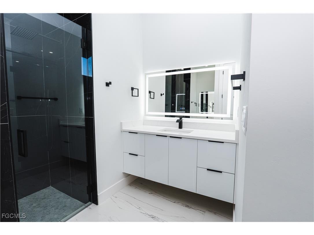 903 NE 23rd Street Cape Coral FL 33909 2025018313 image27