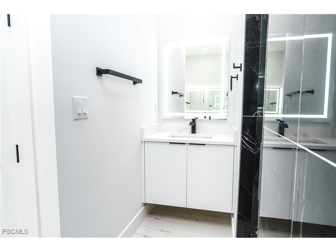 903 NE 23rd Street Cape Coral FL 33909 2025018313 image31