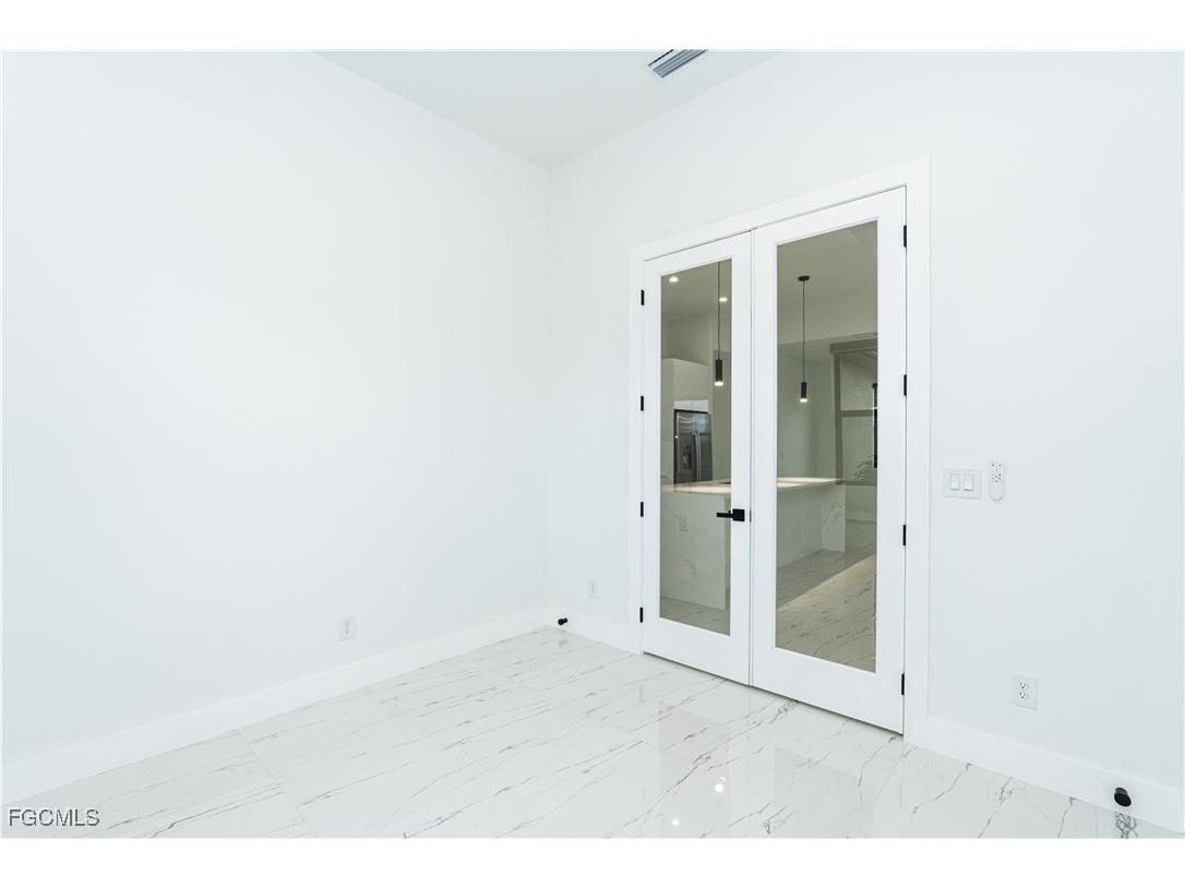 903 NE 23rd Street Cape Coral FL 33909 2025025468 image17