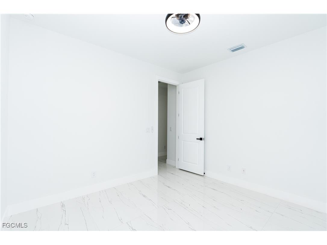 903 NE 23rd Street Cape Coral FL 33909 2025025468 image21