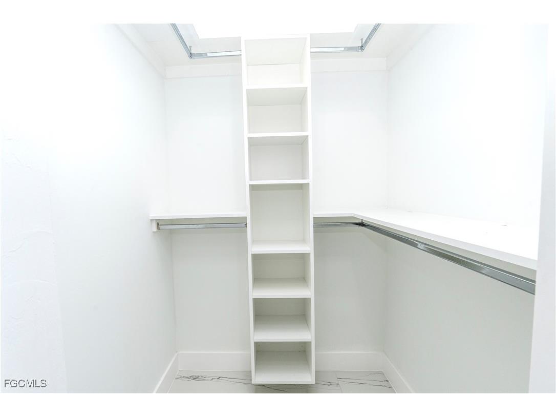 903 NE 23rd Street Cape Coral FL 33909 2025025468 image24