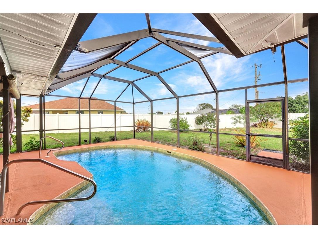 903 SE 19th Terrace Cape Coral FL 33990 223090475 image1