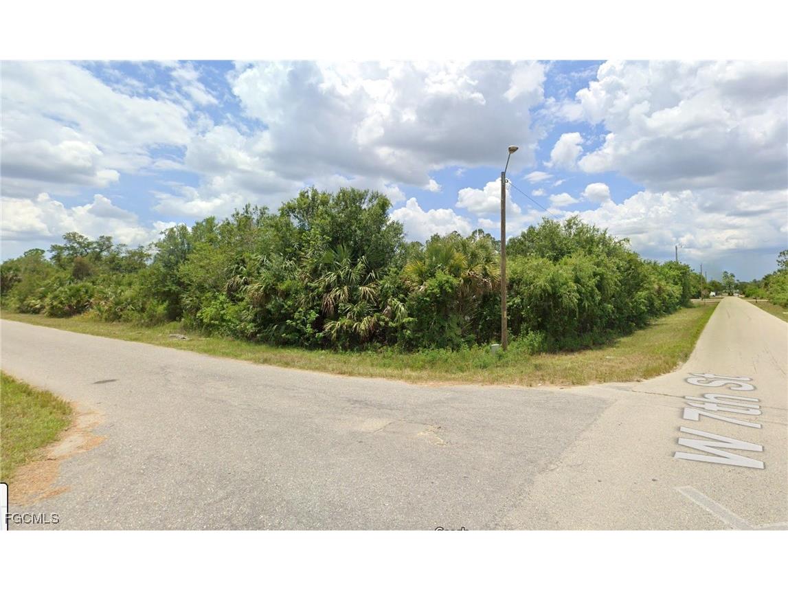 903 W 7th Street Lehigh Acres FL 33972 2025014461 image4