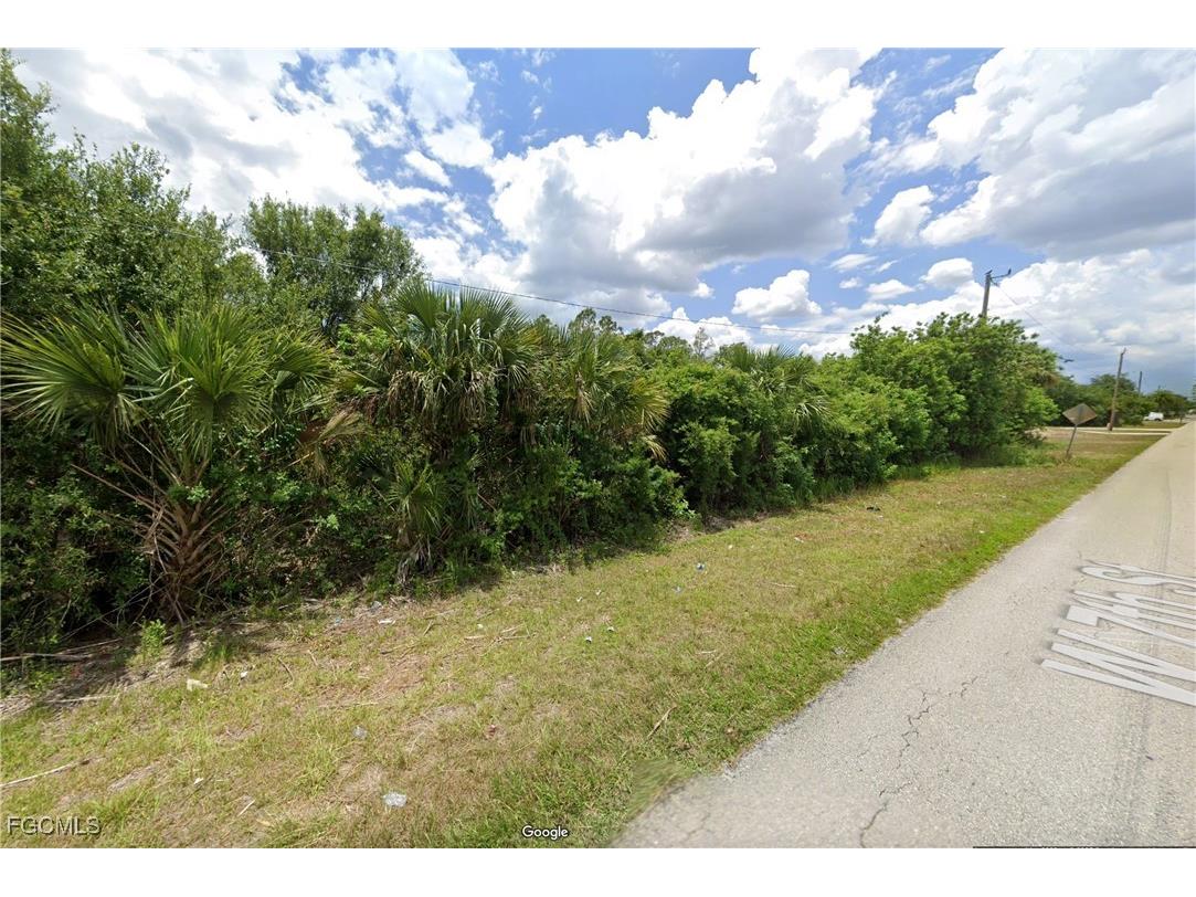 903 W 7th Street Lehigh Acres FL 33972 2025014461 image5