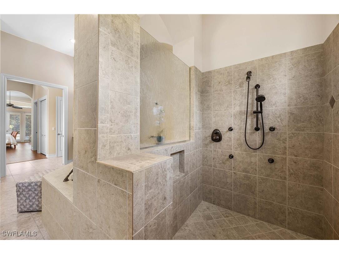 9030 Shenendoah Circle Naples FL 34113 226005402 image18