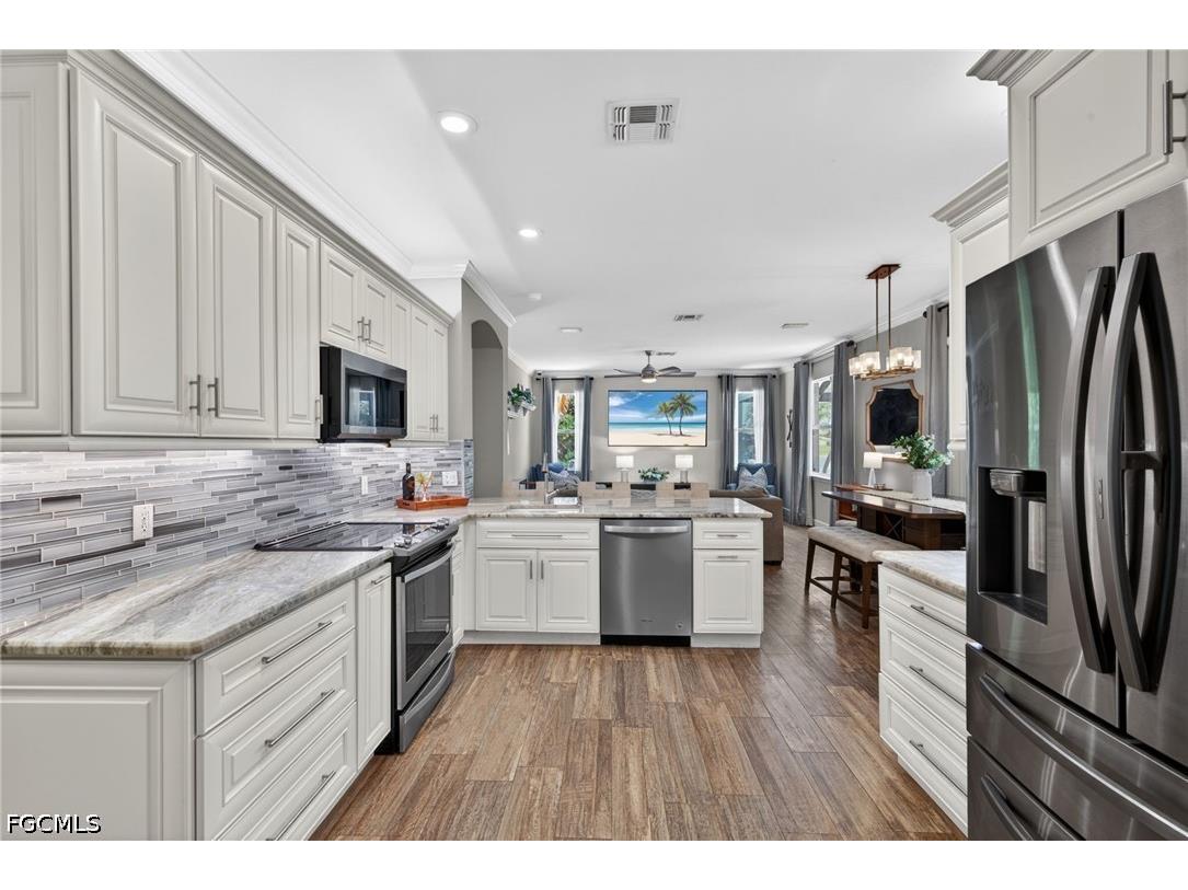 9031 Pittsburgh Boulevard Fort Myers FL 33967 2026026115 image6