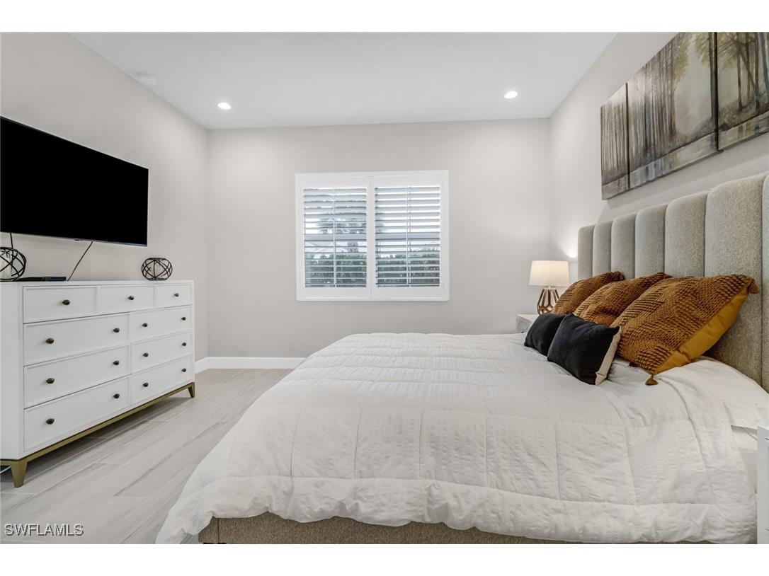 9032 Saint Lucia Drive Naples FL 34114 225025993 image8