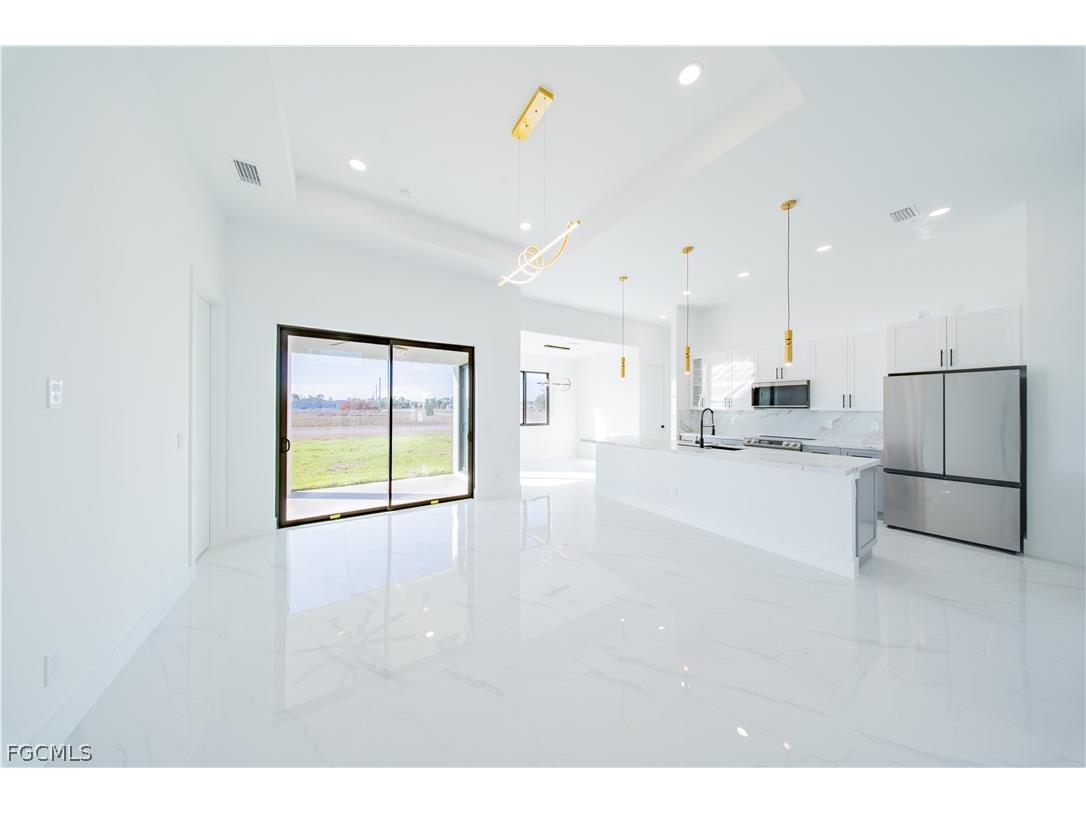 9035 E Broad Circle Labelle FL 33935 2026012017 image10