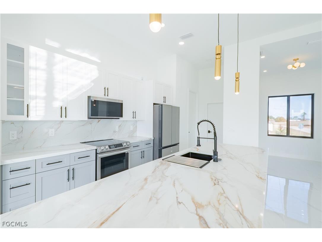 9035 E Broad Circle Labelle FL 33935 2026012017 image33