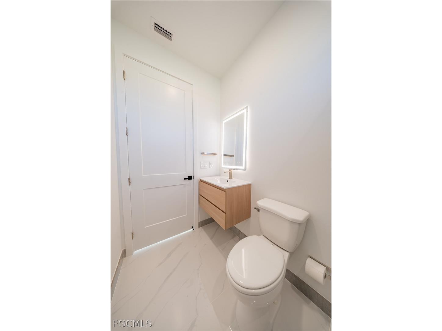 9035 E Broad Circle Labelle FL 33935 2026012017 image35