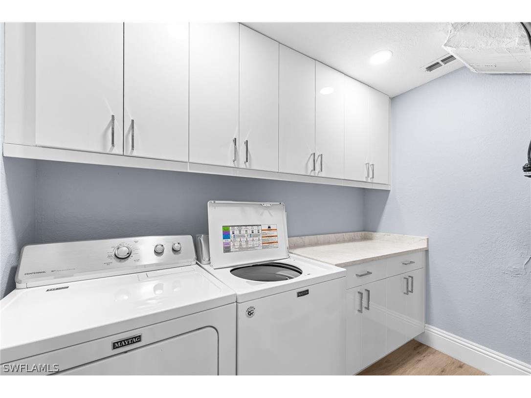 9035 Michael Circle #304 Naples FL 34113 226010369 image21