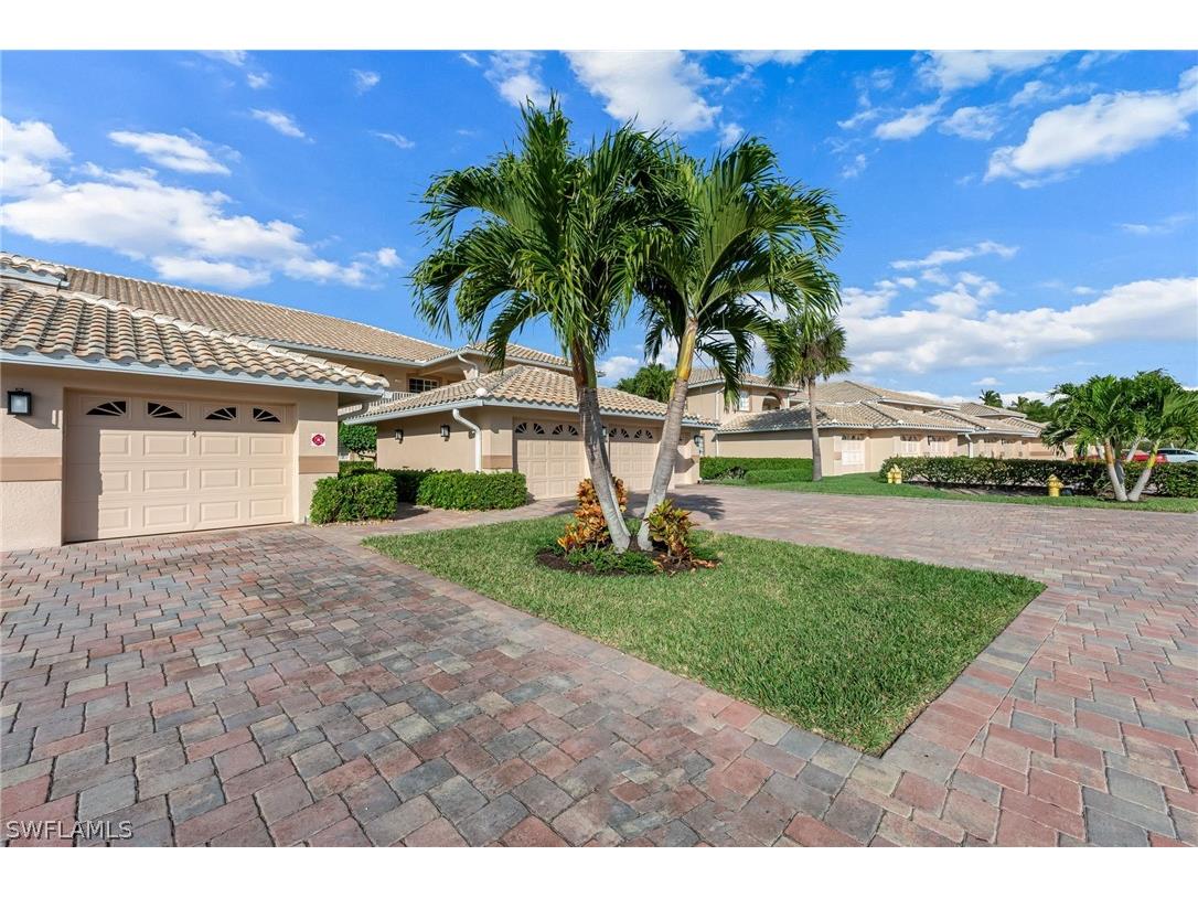 9035 Michael Circle #304 Naples FL 34113 226010369 image3