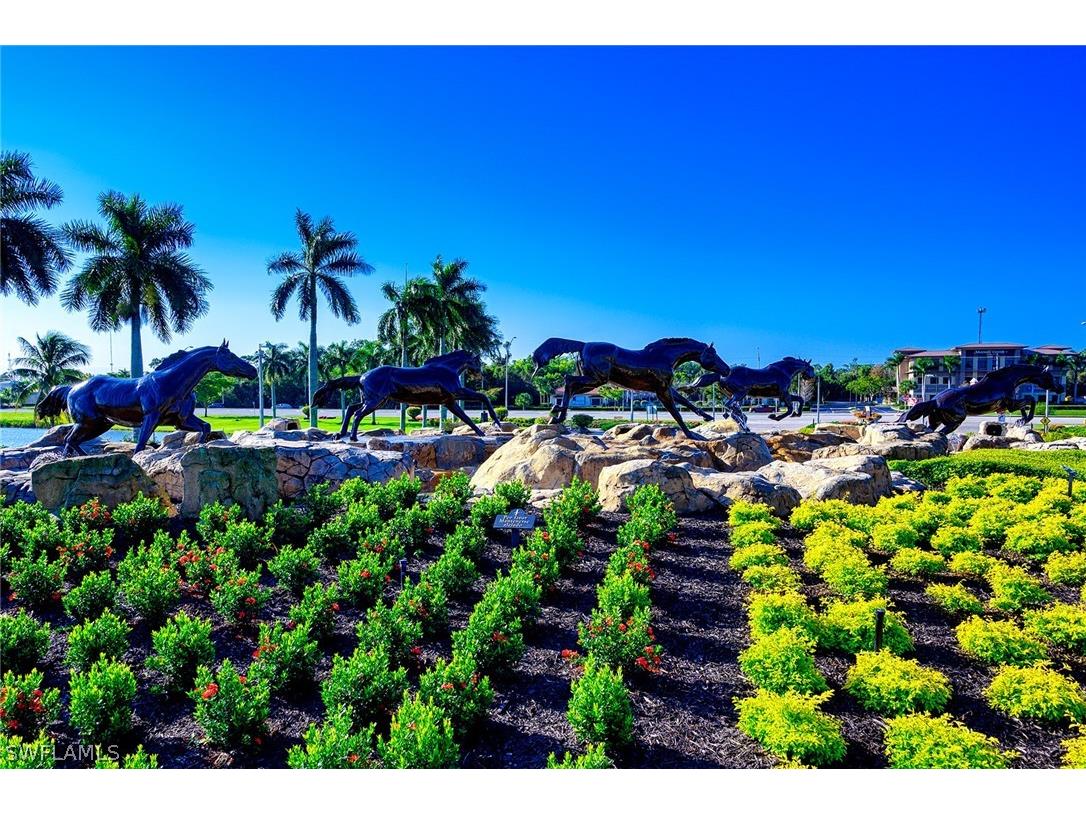 9035 Michael Circle #304 Naples FL 34113 226010369 image33