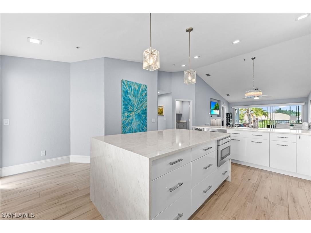 9035 Michael Circle #304 Naples FL 34113 226010369 image6