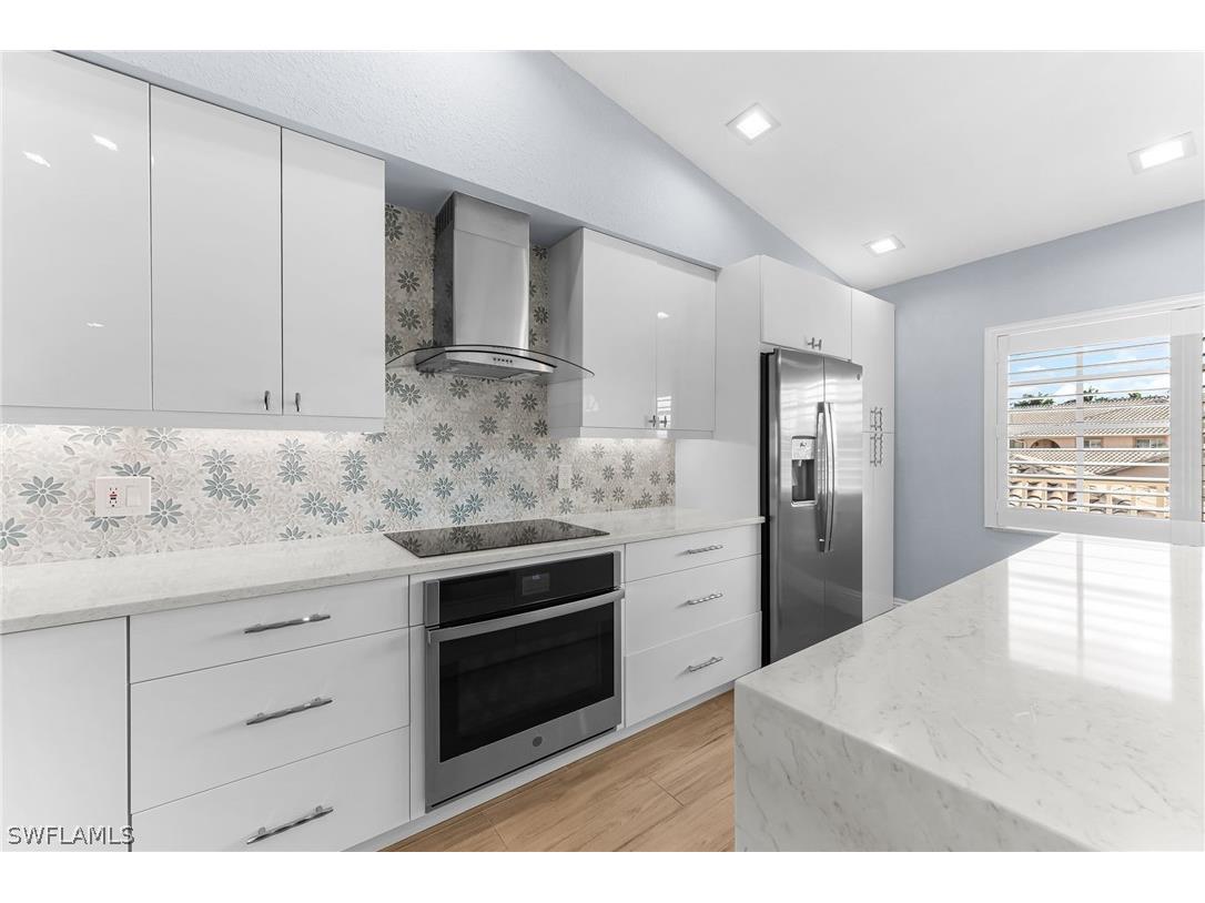 9035 Michael Circle #304 Naples FL 34113 226010369 image8