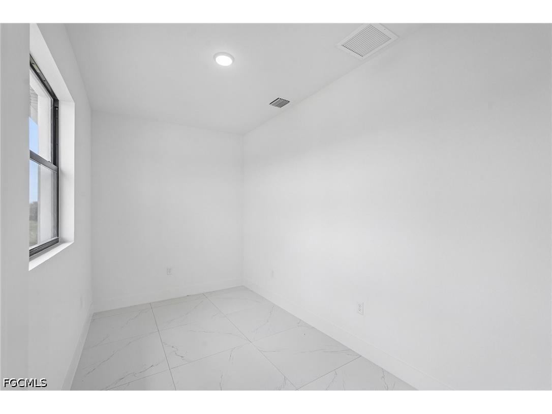 9035 W Broad Circle Labelle FL 33935 2026026161 image11