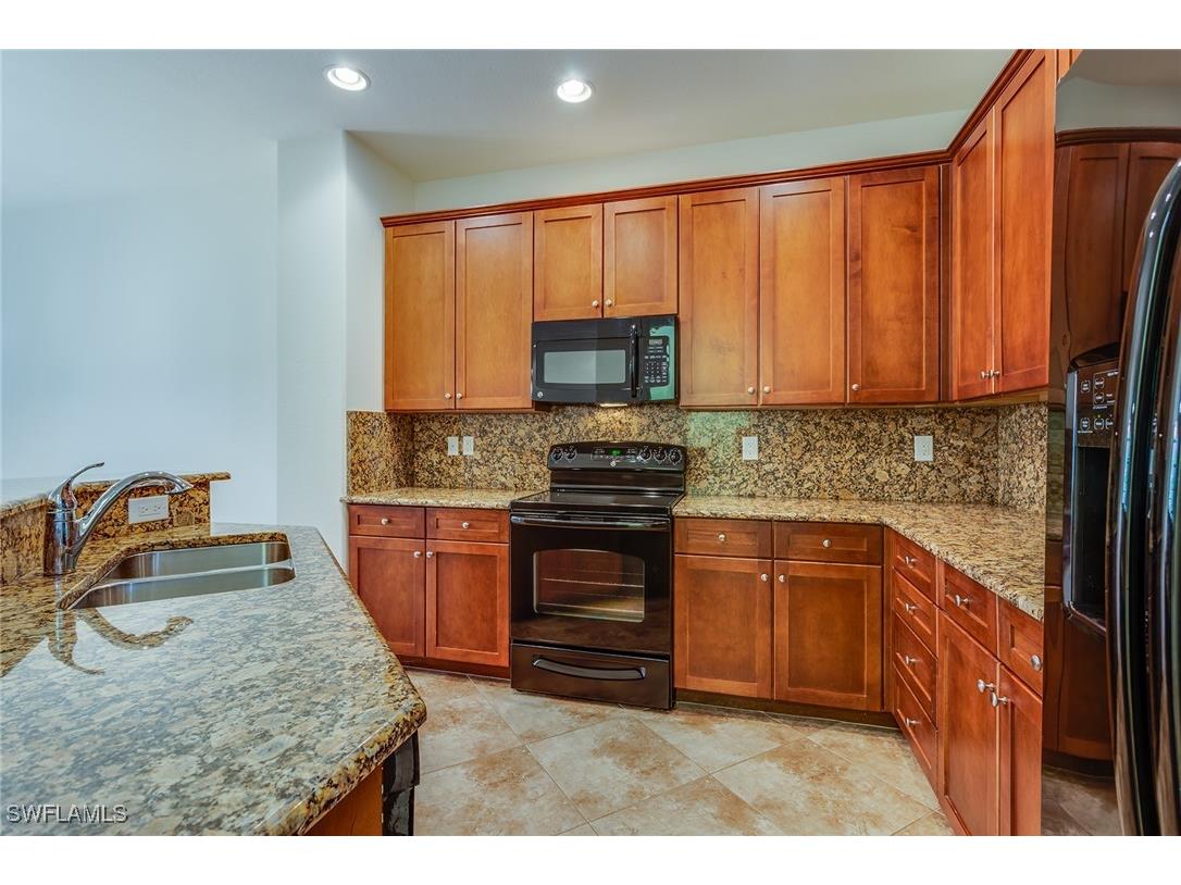 9037 Alturas Street #37-2 Naples FL 34113 225065971 image9