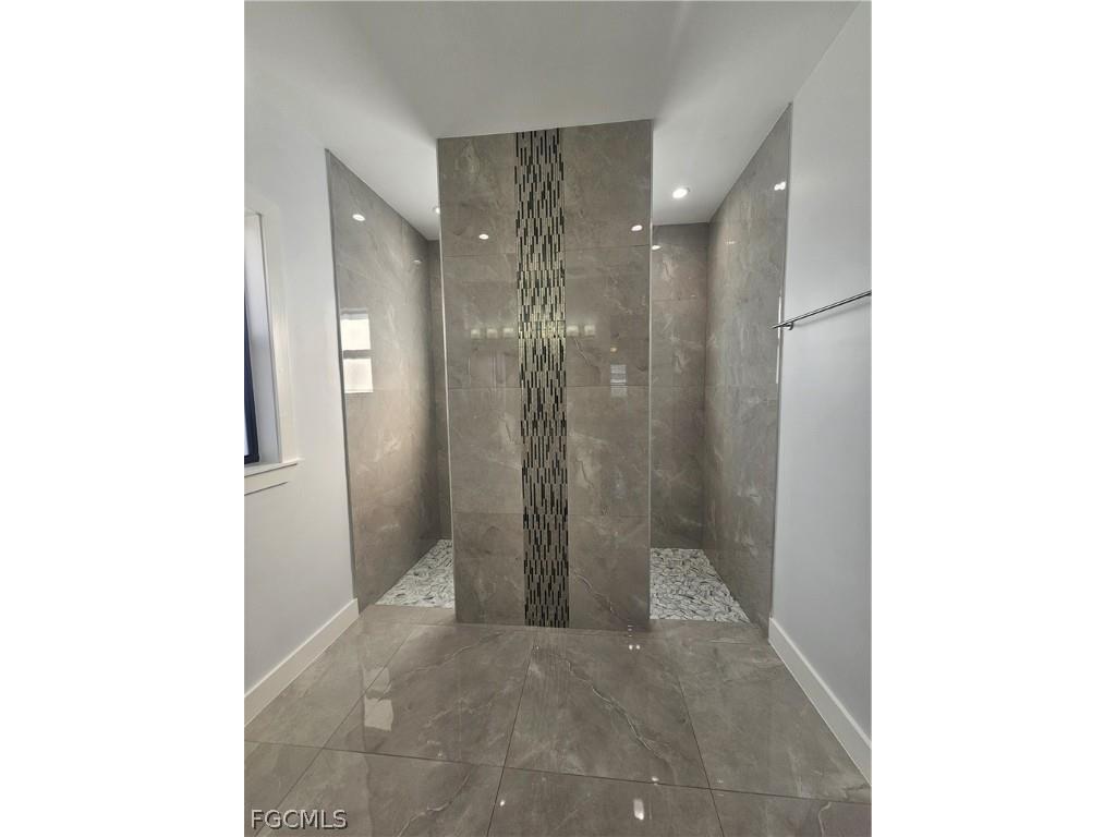 9037 Cypress Drive S Fort Myers FL 33967 2026006504 image12