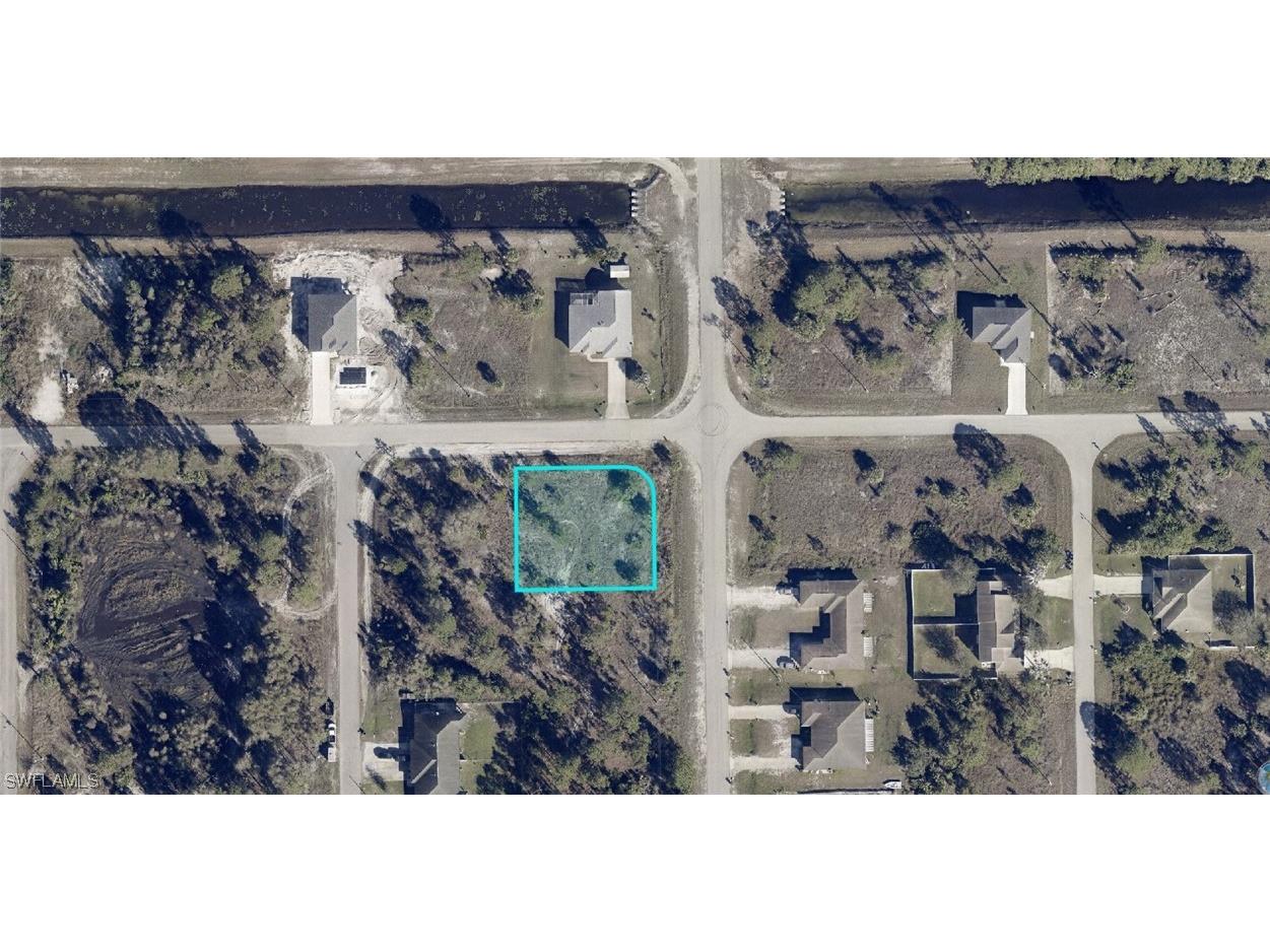 904-906 Eisenhower Boulevard Lehigh Acres FL 33974 223076196 image1