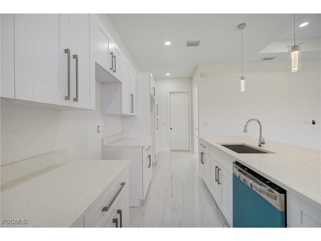 904 Asher Street E Lehigh Acres FL 33974 2025017507 image10