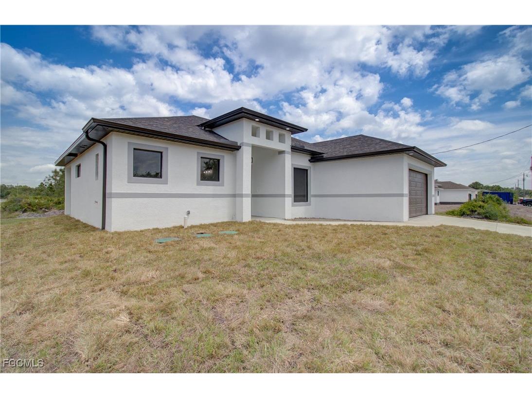 904 Asher Street E Lehigh Acres FL 33974 2025017507 image2