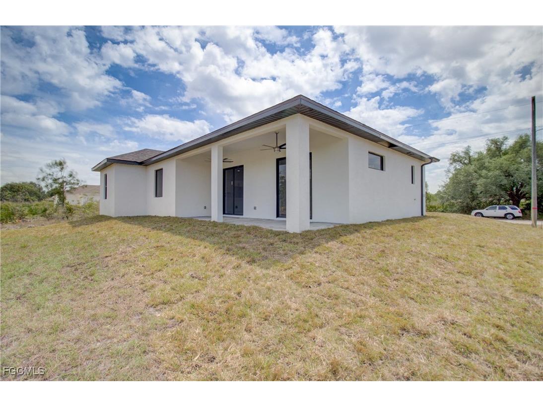 904 Asher Street E Lehigh Acres FL 33974 2025017507 image37