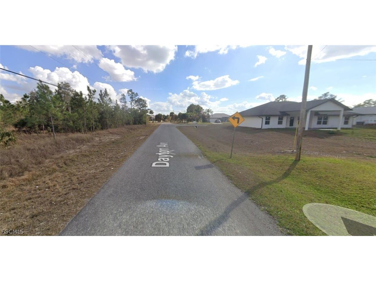 904 Dayton Avenue Lehigh Acres FL 33972 2026013136 image5