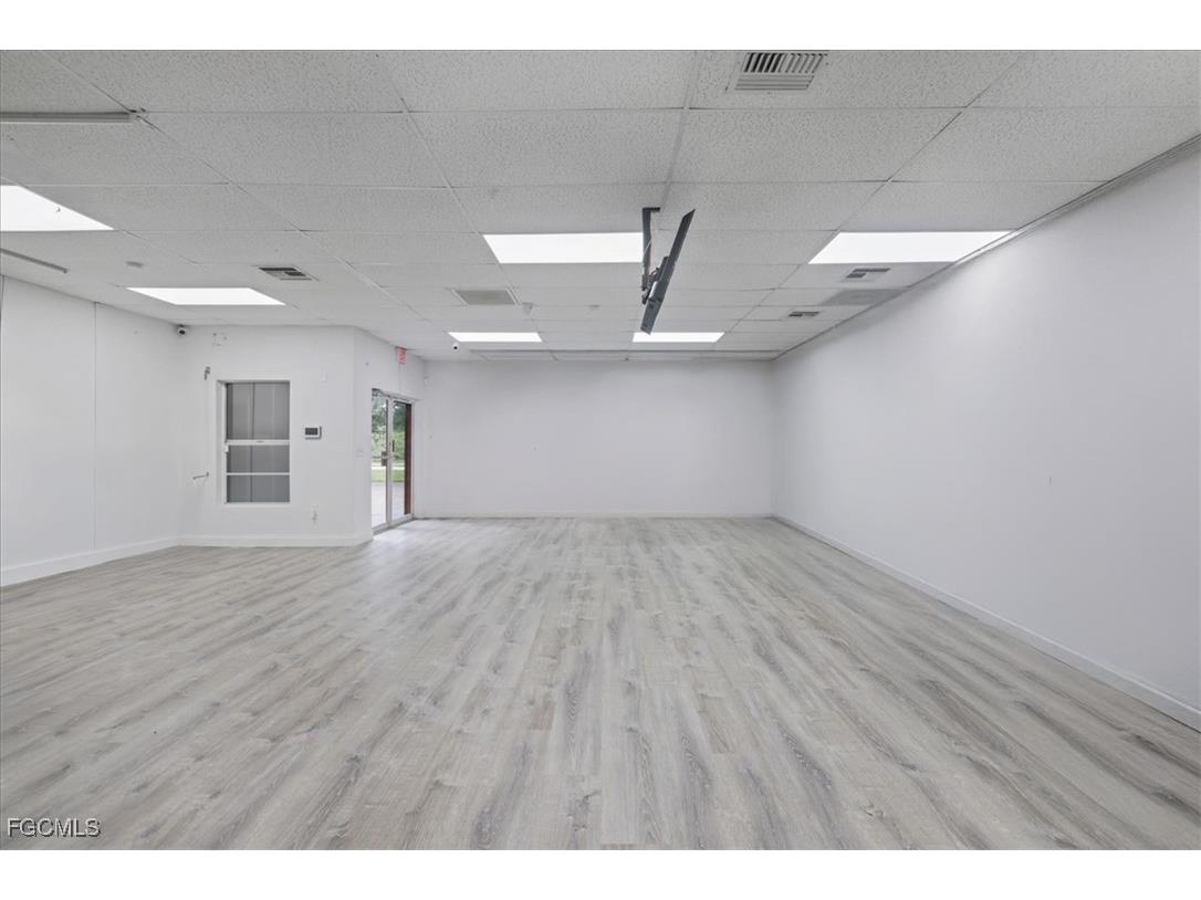 904 Lee Boulevard #111 Lehigh Acres FL 33936 2025008165 image4