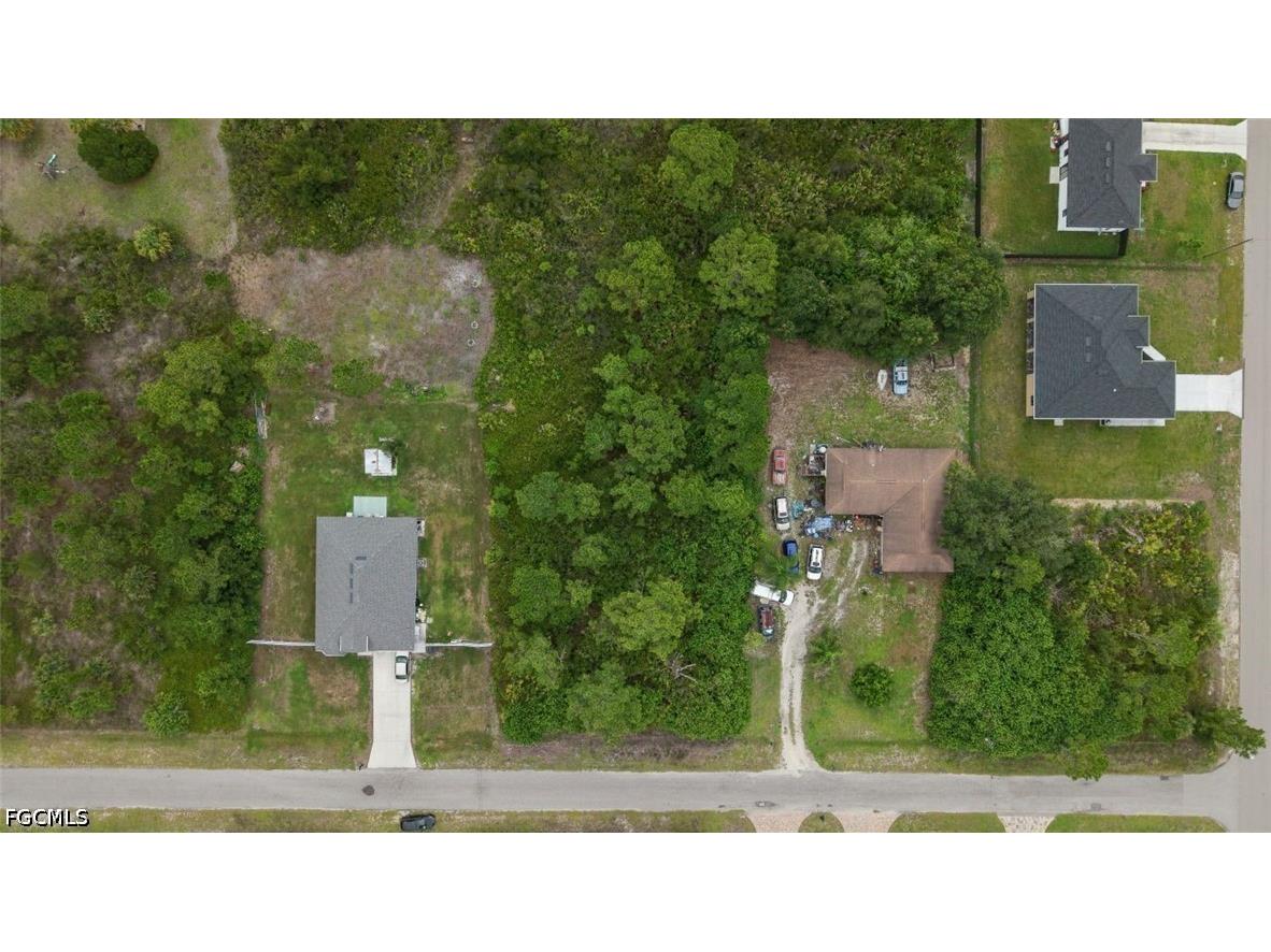904 Poinsettia Avenue Lehigh Acres FL 33972 2026029558 image3