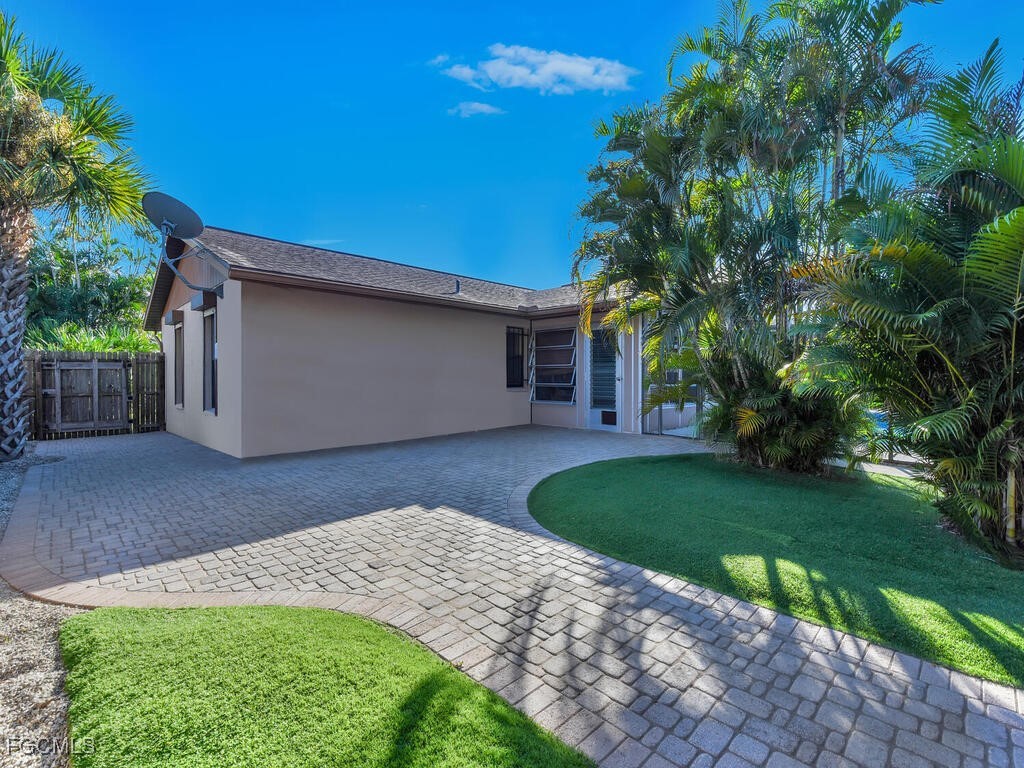 9041 Hamlin Road W Fort Myers FL 33967 2025018162 image29