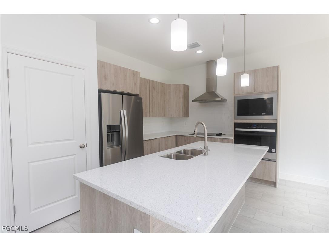 9041 Lamkin Circle Labelle FL 33935 2026005445 image2