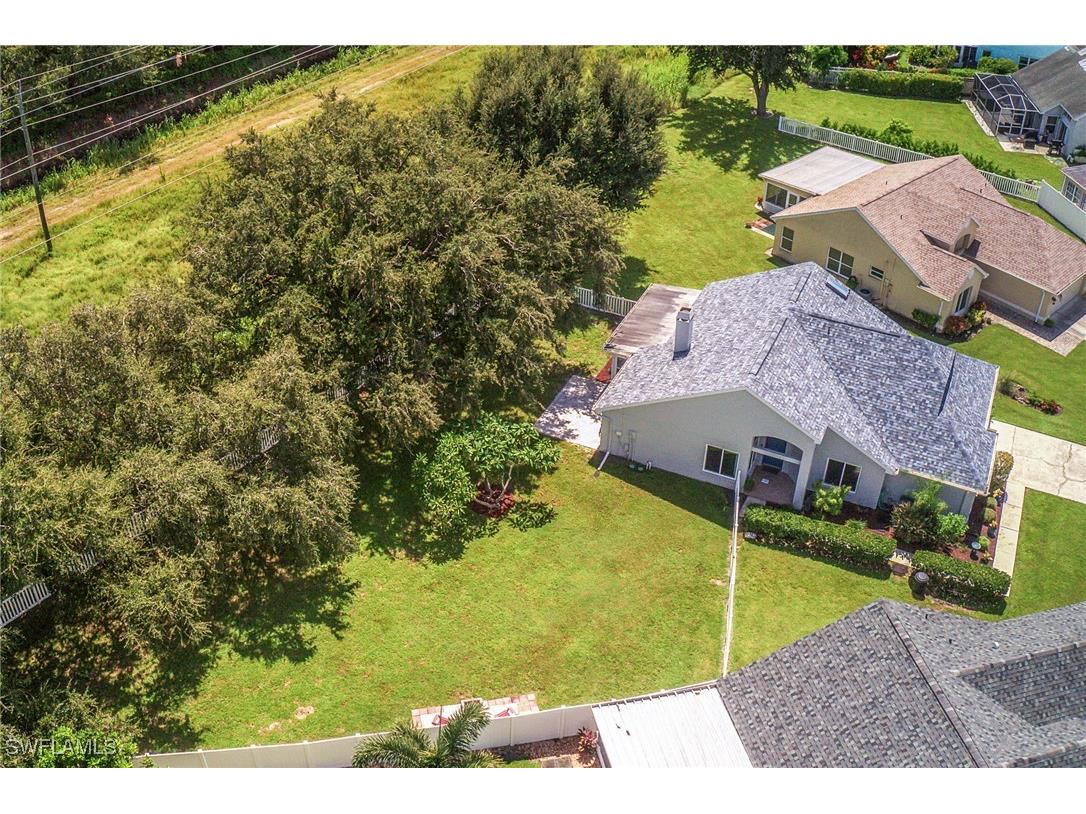 9041 Lightning Bug Court Fort Myers FL 33919 224074661 image1