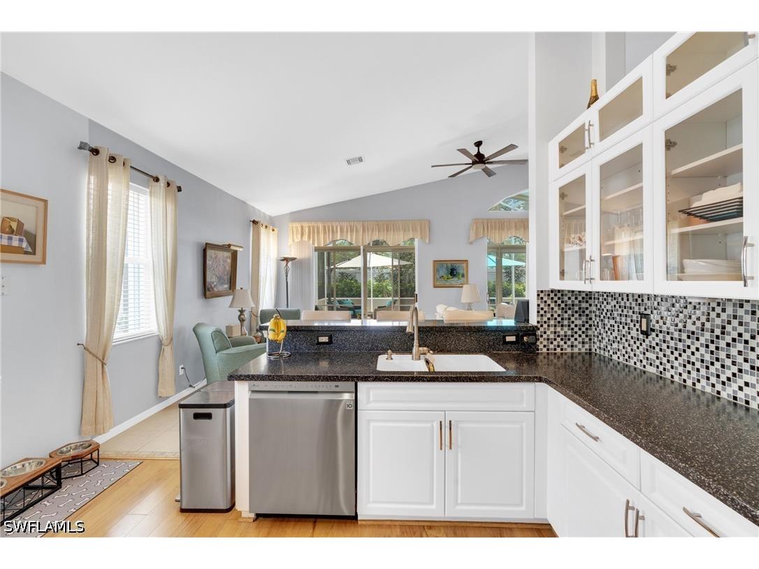 9044 Springview Loop Estero FL 33928 226024326 image7
